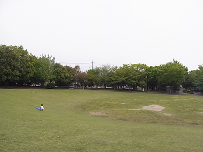 稲城中央公園の芝生広場